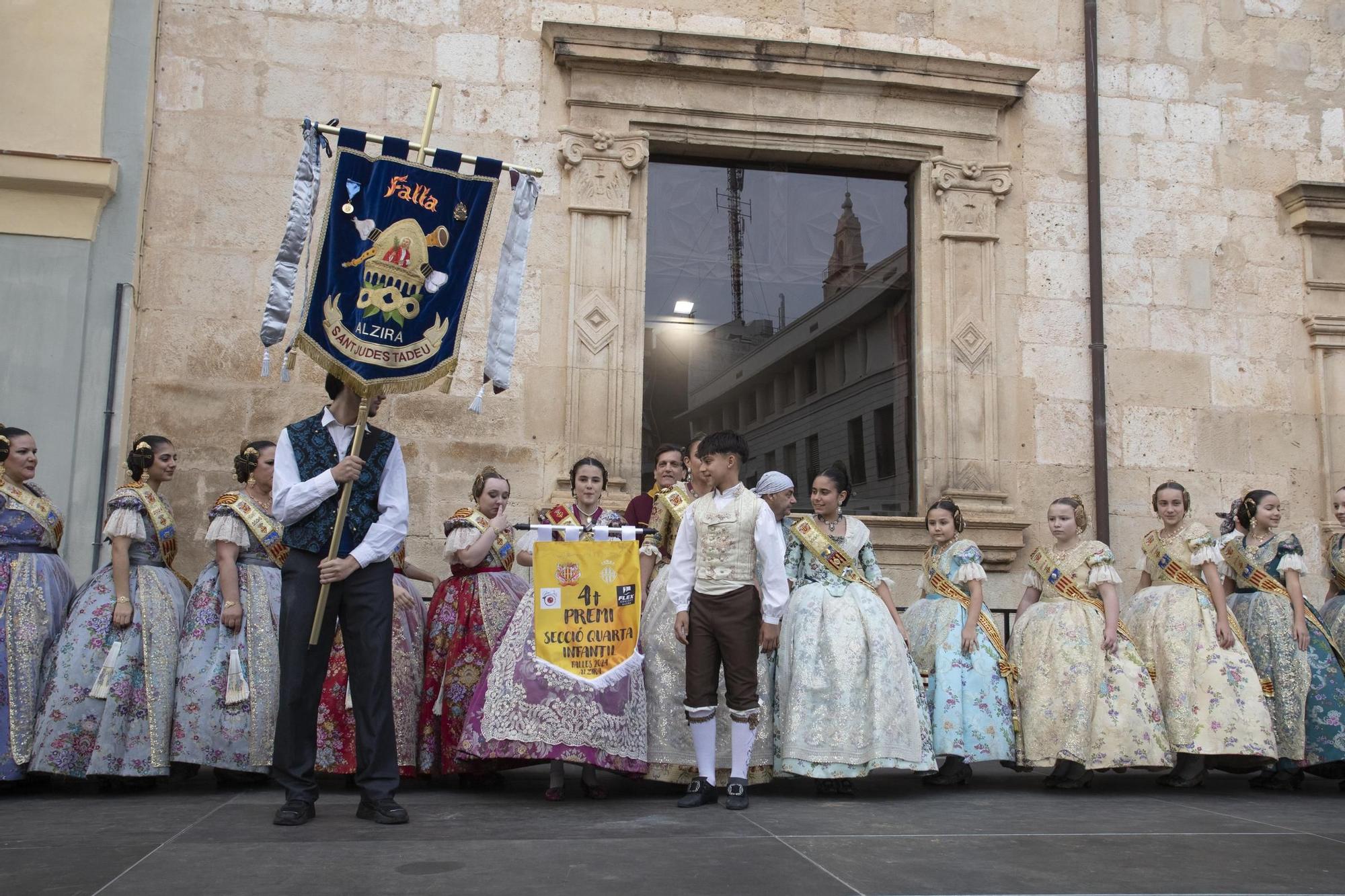 Las mejores imágenes de la entrega de premios de las fallas de Alzira