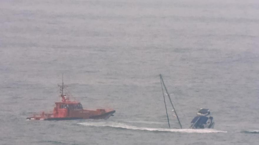 Unas orcas hunden un velero a 1,3 millas de Estaca de Bares, en el norte de la provincia de A Coruña