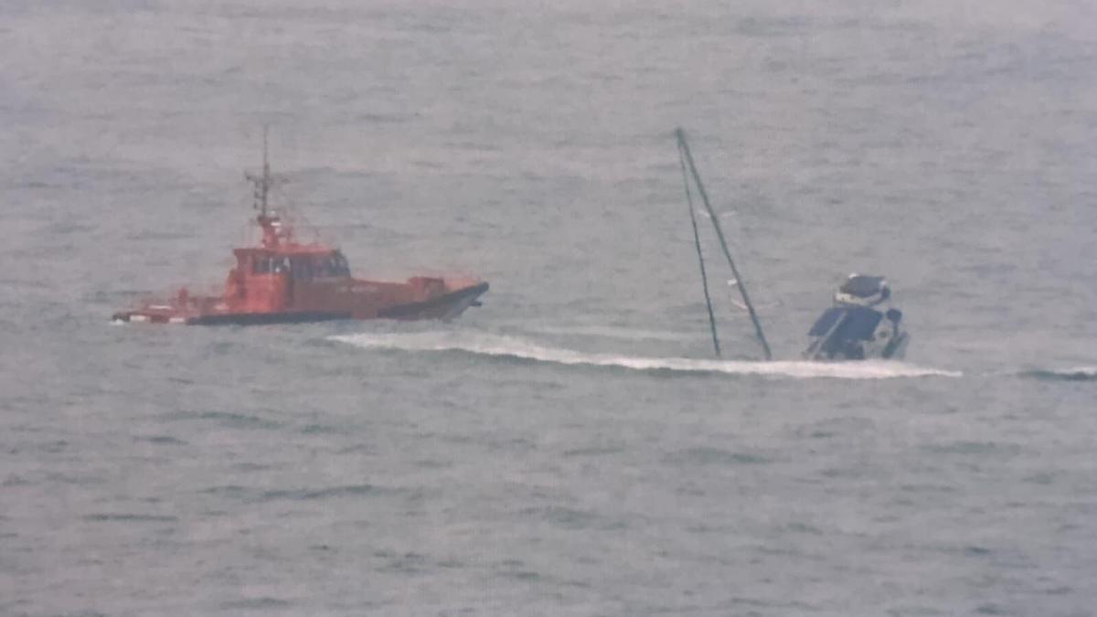 Unas orcas hunden un velero a 1,3 millas de Estaca de Bares, en el norte de la provincia de A Coruña