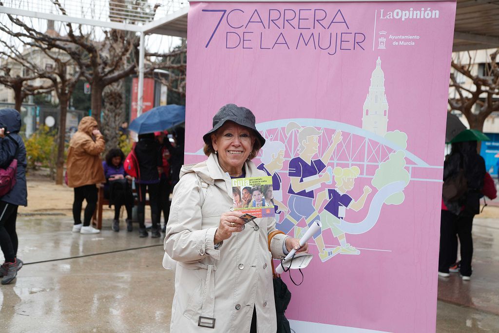 Carrera de la Mujer Murcia 2022: las participantes posan en el photocall