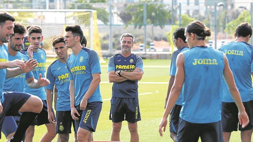 Escribá pide una tregua a la afición ante el Betis