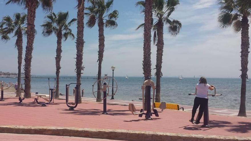 Tres playas de Los Alcázares se abrirán al baño a partir del viernes