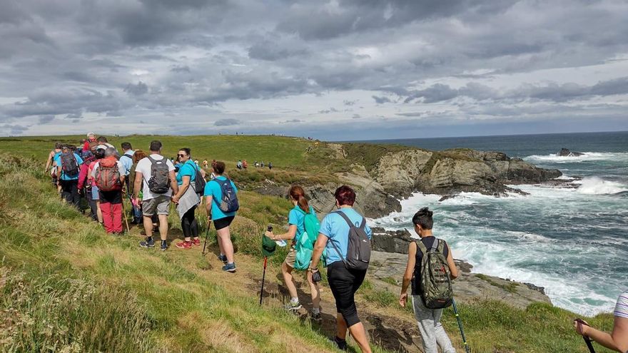 La Ruta de la Costa de Navia, una travesía de renombre internacional que aúna deporte, cultura y paisaje