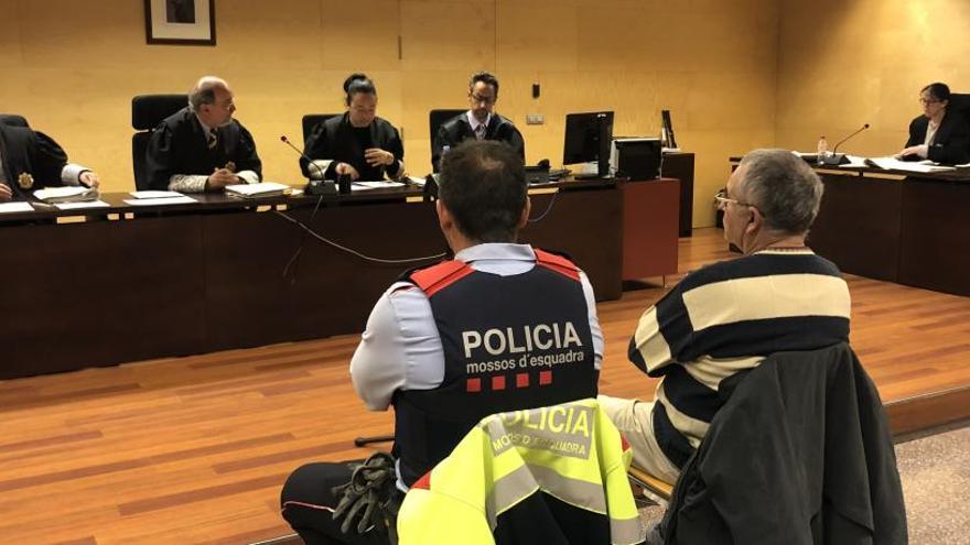 L&#039;acusat durant el judici a l&#039;Audiència de Girona.