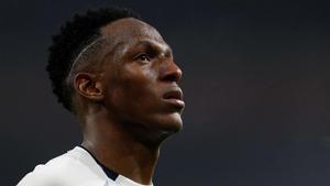 El jugador del Everton, Yerry Mina, durante un partido de diciembre del 2018, 