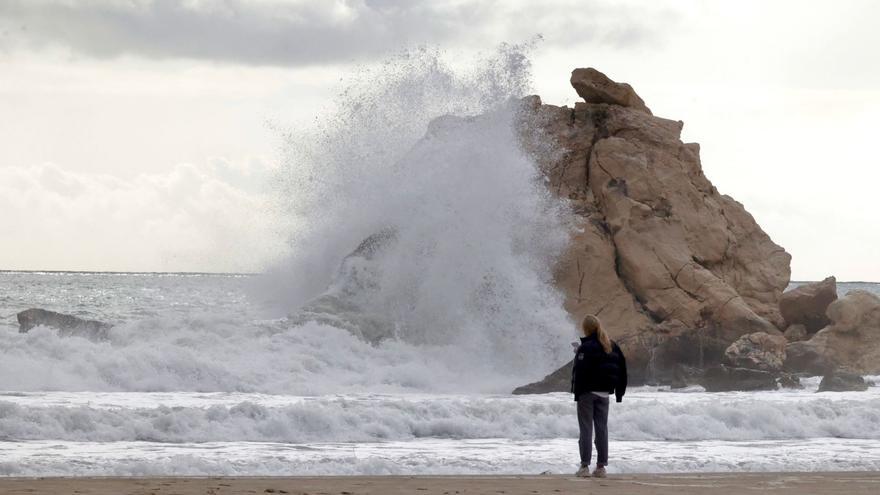 El temporal deja impresionantes imágenes en Finestrat