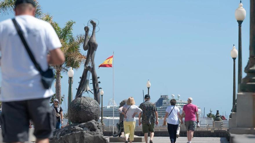 Arrecife supera los 413.000 cruceristas hasta agosto y acelera su crecimiento como puerto de escala