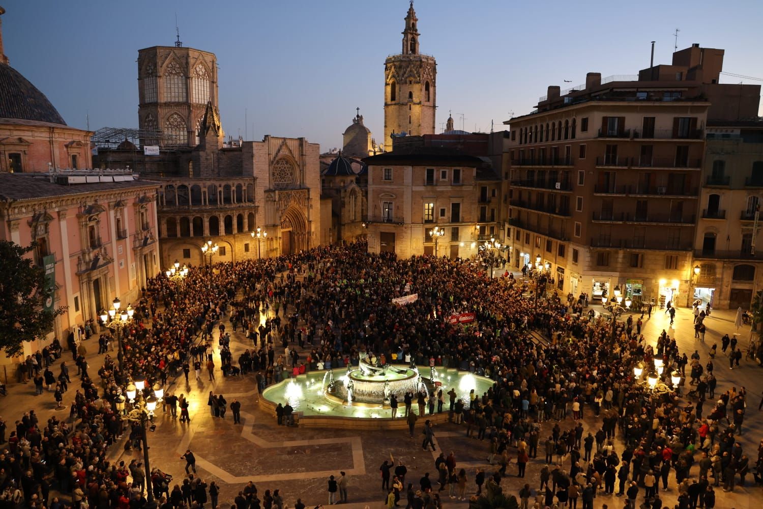Sexta manifestación contra Carlos Mazón por la gestión de la dana