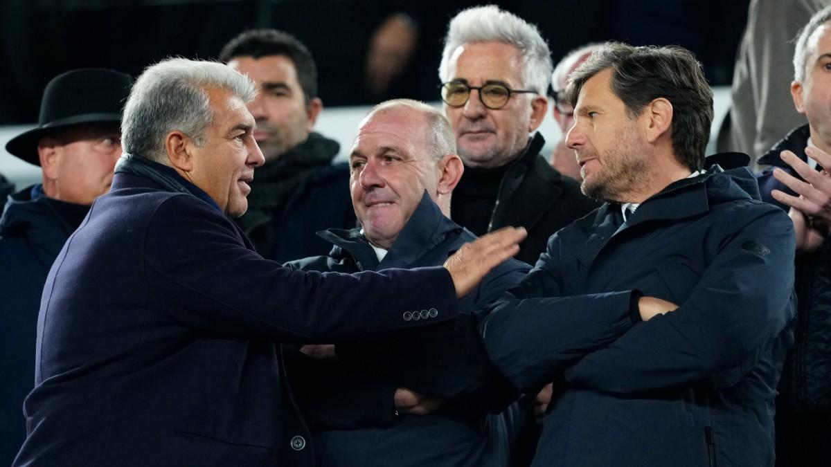 Mateu Alemany, en el palco del Camp Nou durante el Barça-Atlético