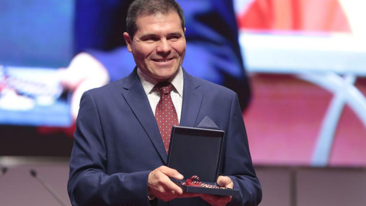 Representante de la Fundación Eusebio Sacristán, Premio Valores Humanos