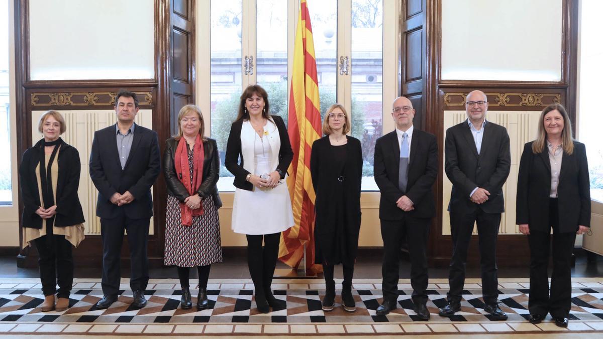 Els nous membres i la presidenta del Consell de Govern de la CCMA han pres possessió del càrrec