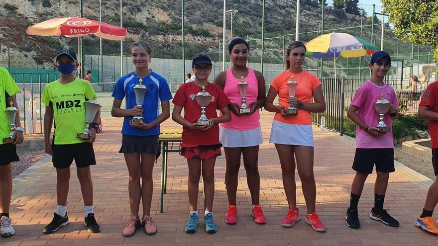 Alcobas y Minaeva disputarán el Nacional alevín tras ser campeones regionales