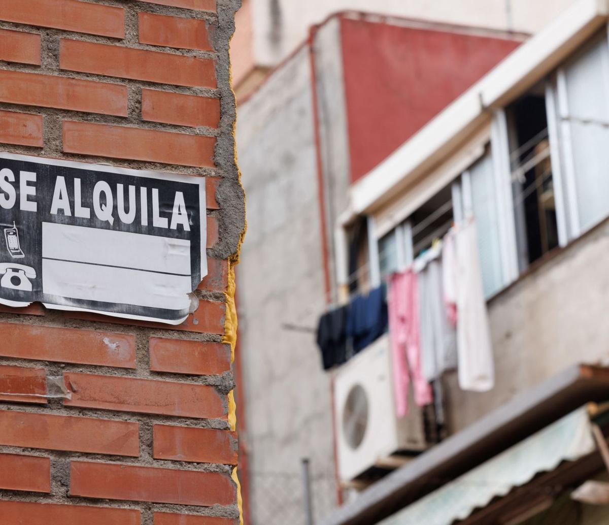 Alquilar en los pequeños municipios es incluso más difícil que en las grandes ciudades.  | EUROPA PRESS