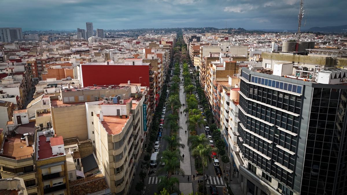 Una vista área de la avenida al Vedat de Torrent.
