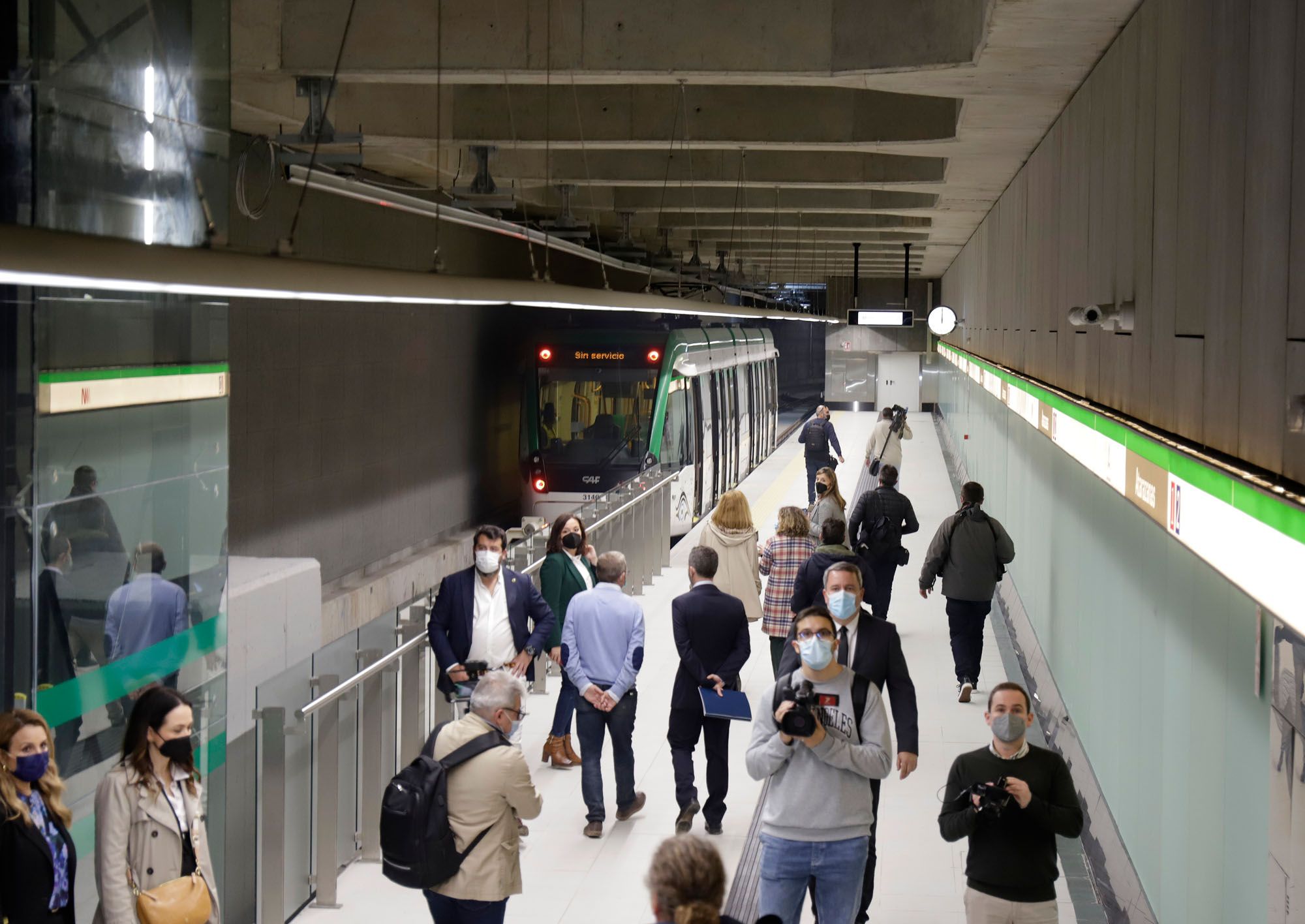 Pruebas en el tramo del metro de Málaga y visita a la estación de Atarazanas