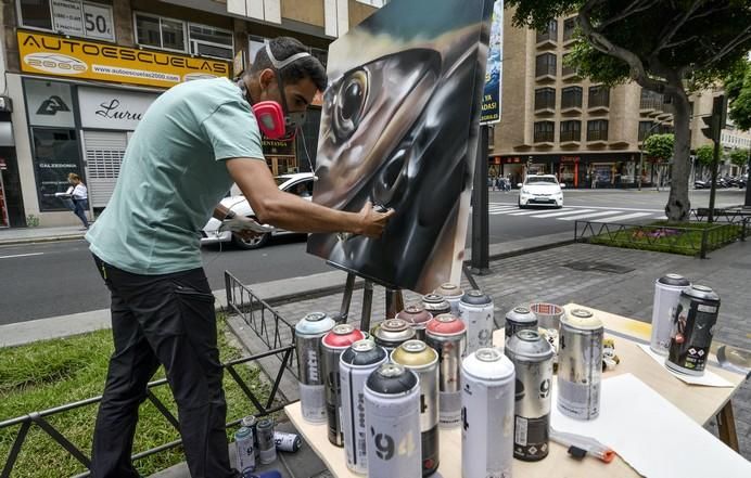 LAS PALMAS DE GRAN CANARIA A 27/05/2017 Concurso de pintura rápida Zona Comercial Mesa y López. FOTO: J.PÉREZ CURBELO