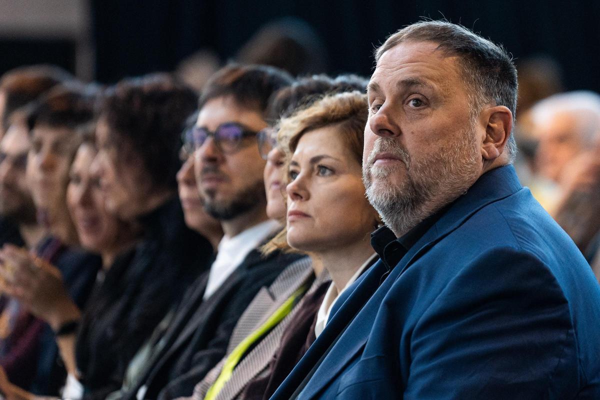 El líder de ERC, Oriol Junqueras, y la secretaria general, Elisenda Alamany, en el congreso de ERC.