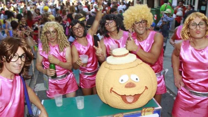 Participantes del Carnaval de Redondela el año pasado. // J. Lores