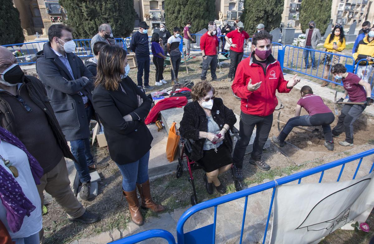 El cementerio de Alicante acoge la primera exhumación de represaliados del franquismo
