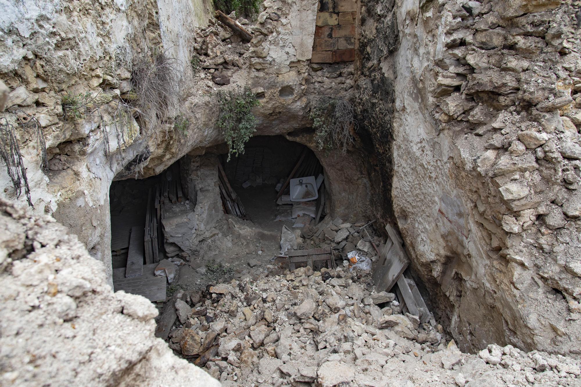 Se derrumba una casa del Barri Medieval de Bocairent