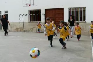 Les Playmakers de les Escolàpies finalitzen el seu primer curs amb tres partits