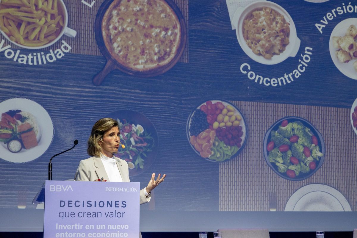 Lorena Martínez-Olivares, directora comercial de JPMorgan Asset Management, conectó dos mundos aparentemente lejanos: la cocina y la inversión.