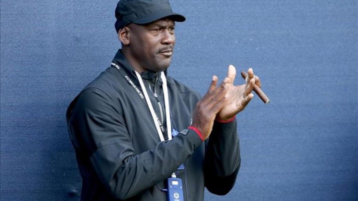 Michael Jordan quiere disfrutar del golf en su propio campo en Florida