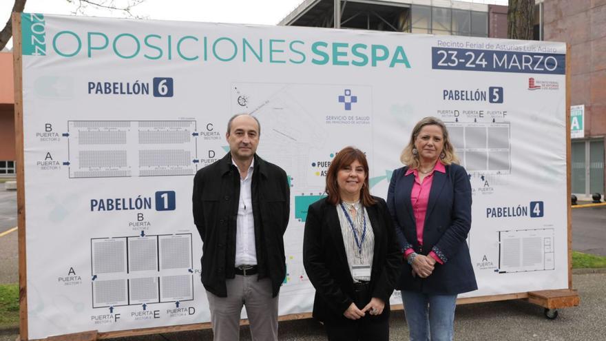 Diego Llorente, Rut Fernández y Carmen Gloria Menéndez, en el recinto ferial de Gijón. | Juan Plaza