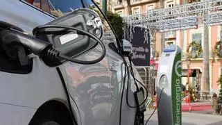 Coches eléctricos en Málaga: 22 puntos de recarga ya tienen licencia