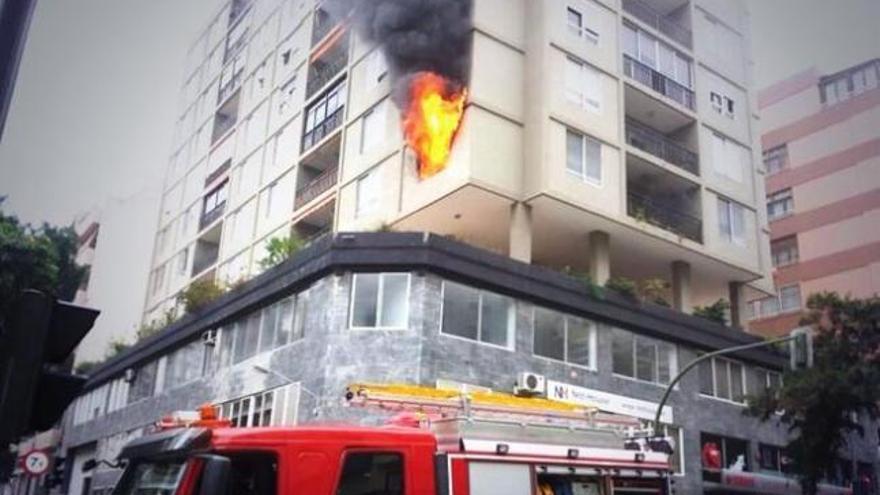 Una anciana de 80 años herida grave al incendiarse su casa