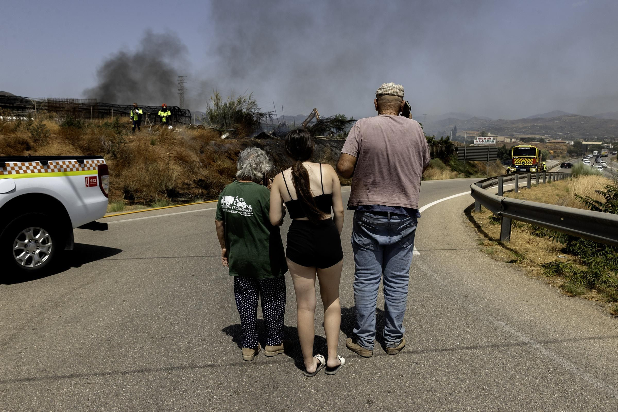 Un incendio calcina dos naves de una explotación de subtropicales en Vélez