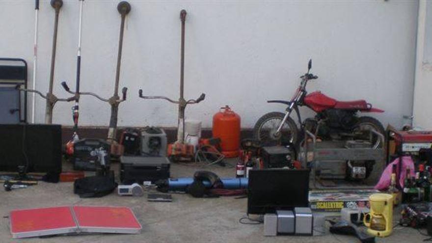 Cuatro detenidos por cinco robos en viviendas de Madrigal de la Vera