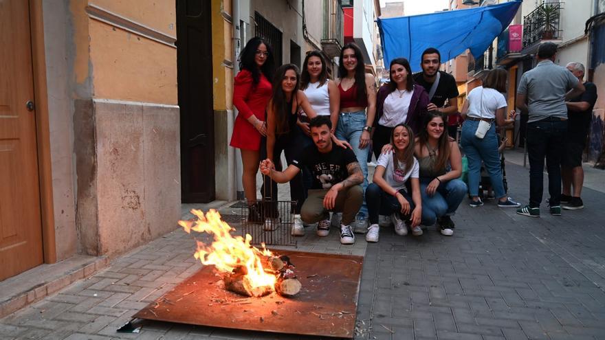 La Nit de la Xulla de la normalidad toma las calles de Vila-real