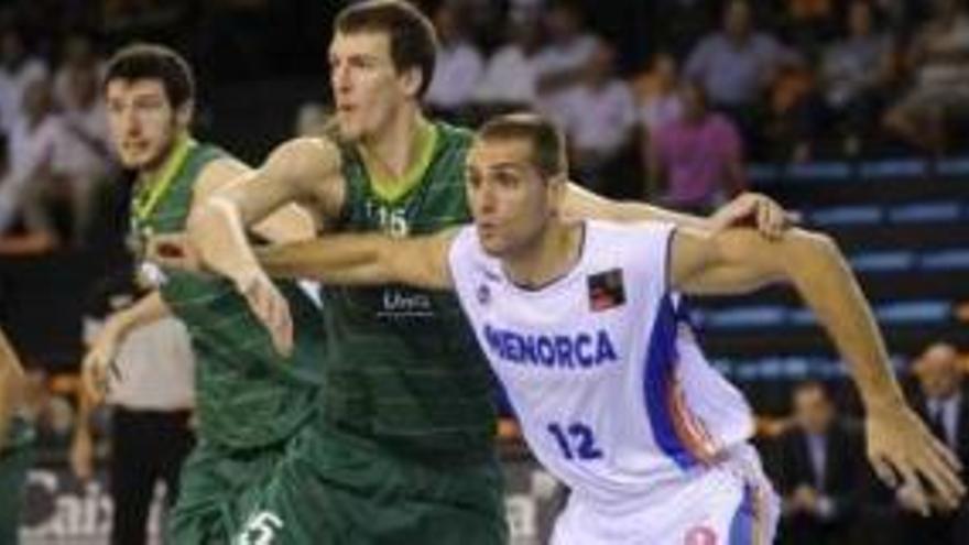 Kuzmic, ex del Unicaja, envuelto en un grave accidente de tráfico