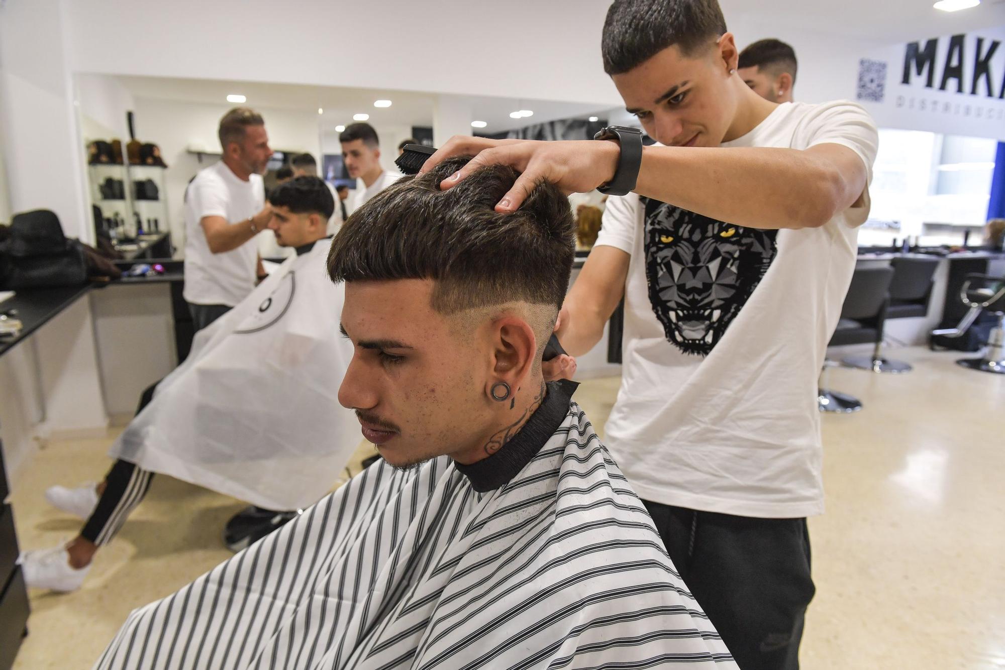 Academia de barbería y peluquería Arnao, en Telde