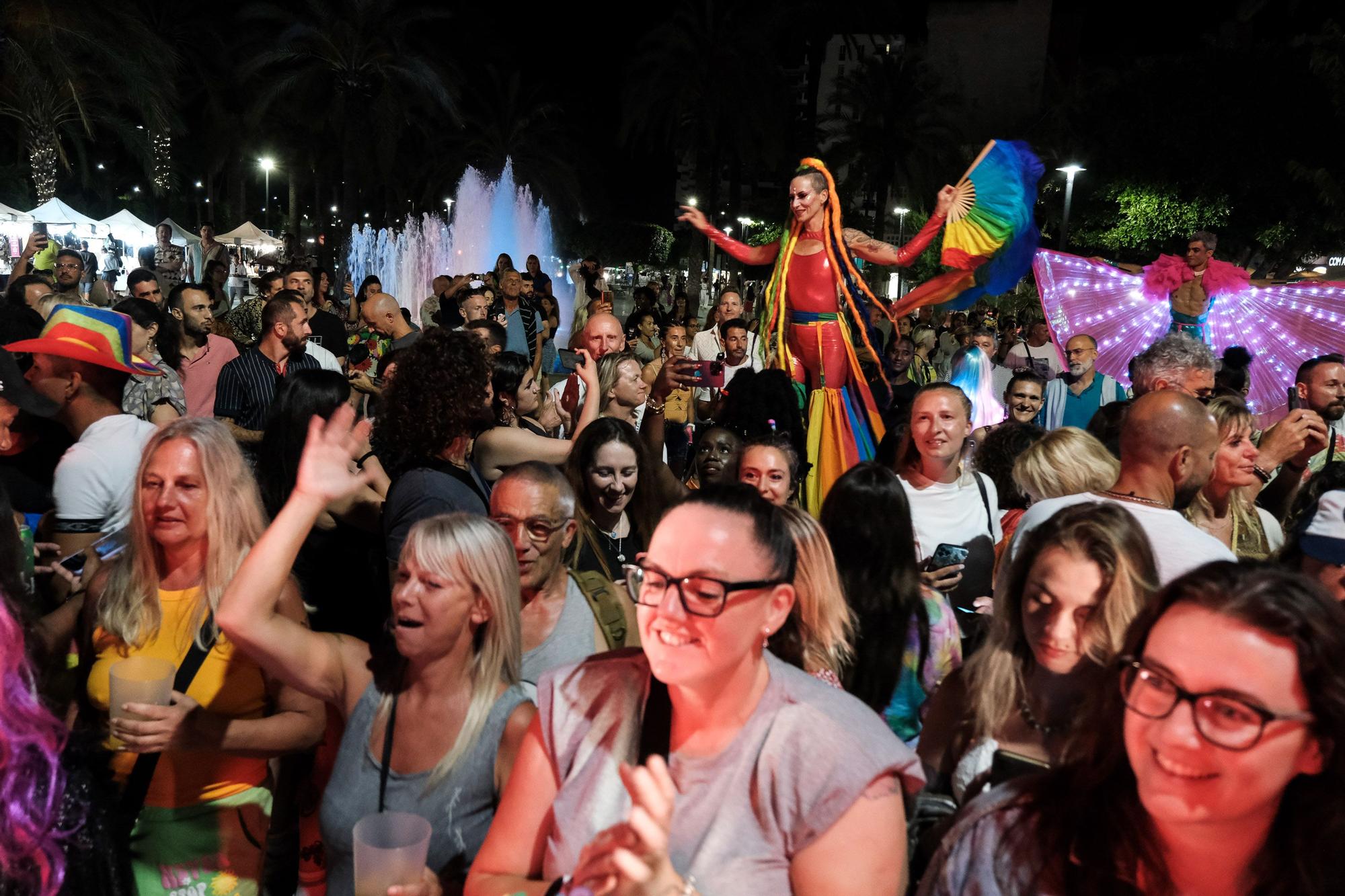 Mira aquí todas las fotos del primer pasacalles del Ibiza Pride en Sant Antoni