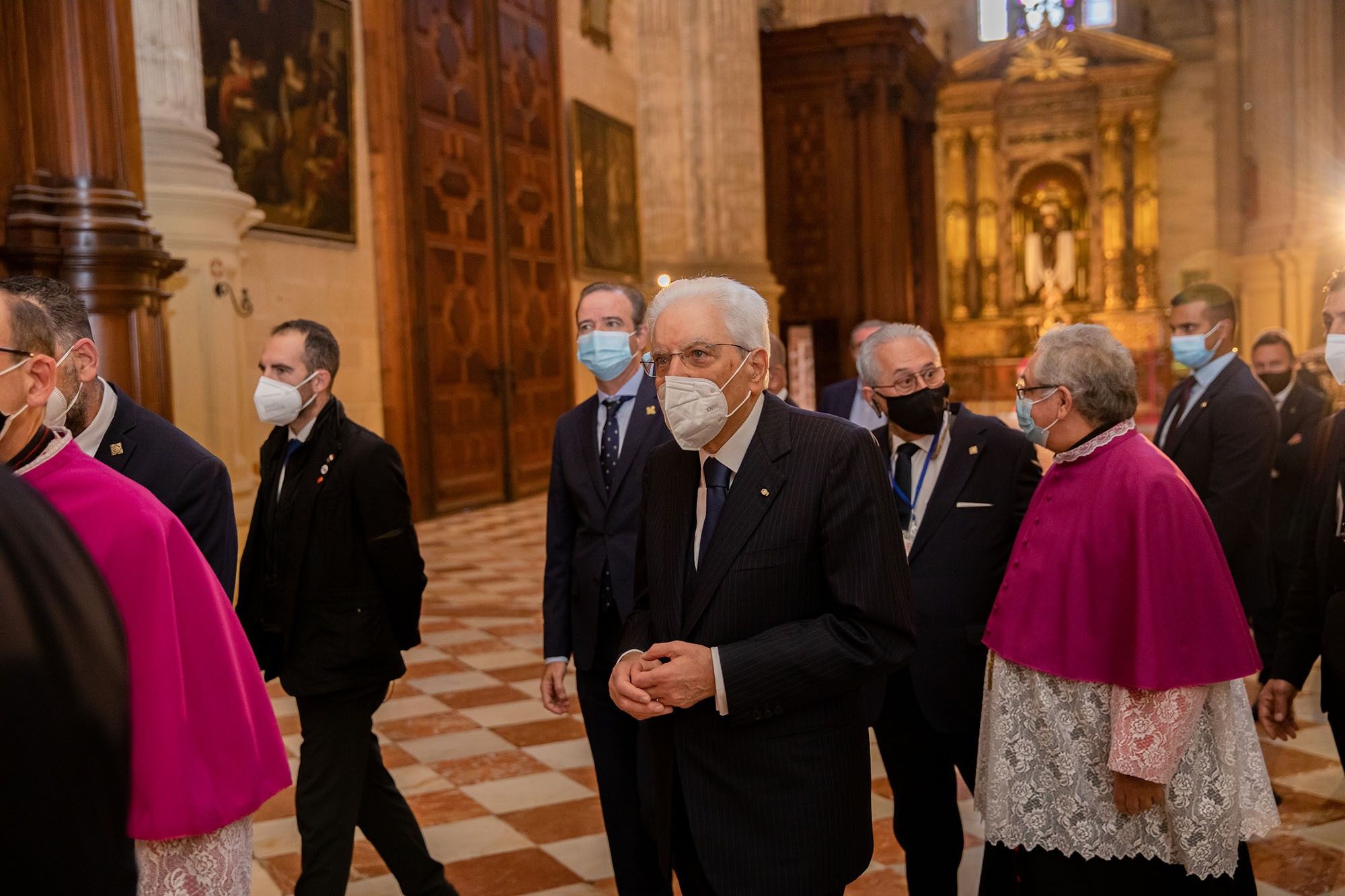 El presidente de Italia, Sergio Mattarella, aprovecha su estancia en Málaga y visita 'El Verbo Encarnado'