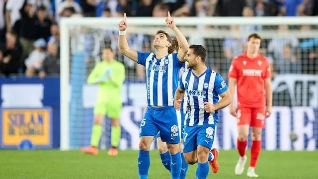 Y Boyé sentenció con su gol de penalti el empate entre Alavés y Osasuna