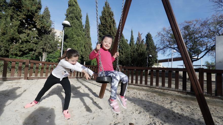 VÍDEO | Inés, madre mallorquina de una niña con síndrome de Down: «Mi hija no es un diagnóstico médico, es Ana y aprende rápido»