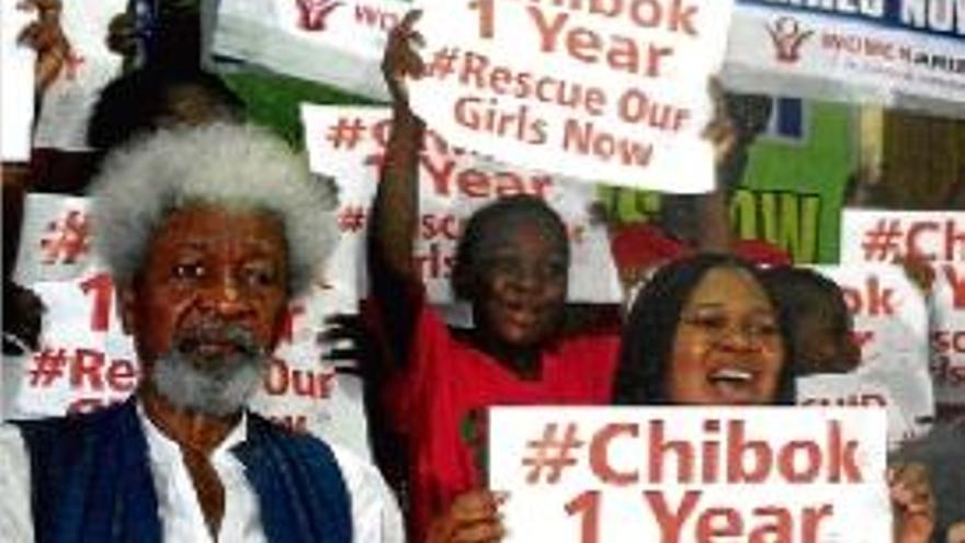 El Nobel Wole Soyinka en un recordatori de l&#039;aniversari de Chibok