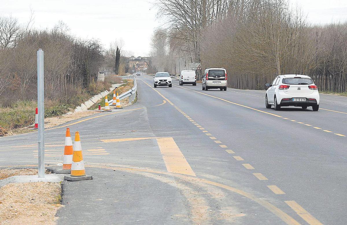 Les obres de la carretera entre Medinyà i Sant Jordi Desvalls, gairebé acabades