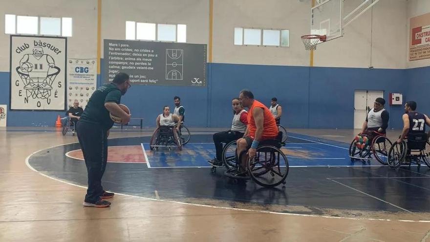 El Genovés acoge la concentración para los play-off del equipo de baloncesto en silla de ruedas ADIV-UPV