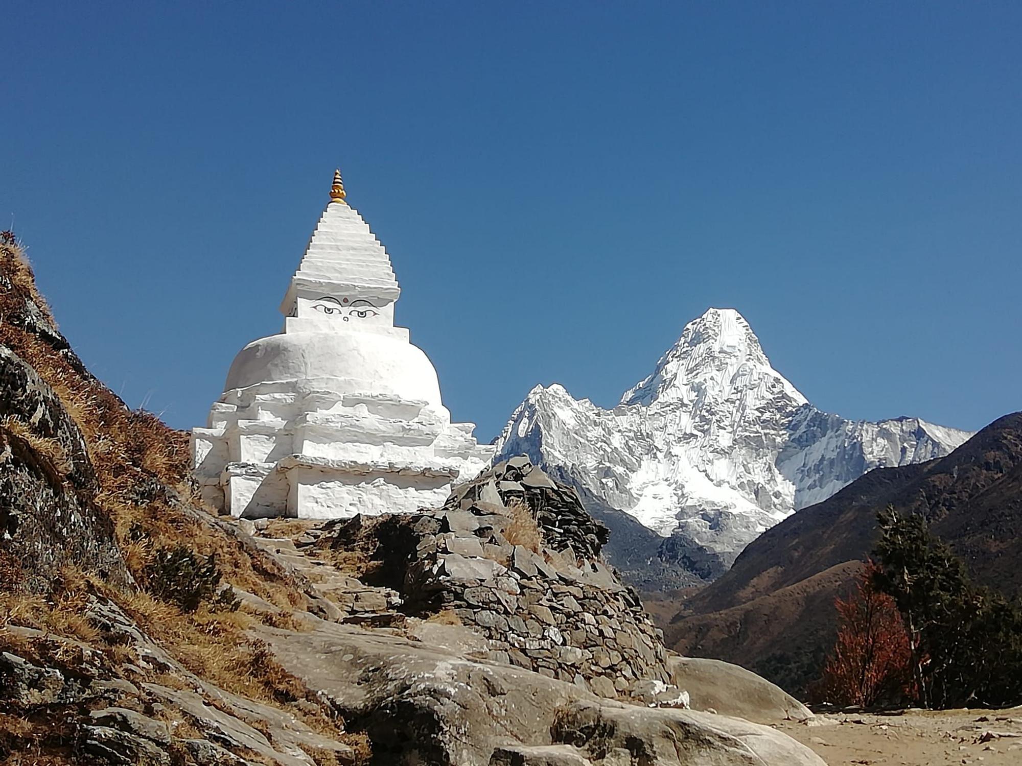 Uno de los pequeños templos ubicados en las montañas nepalíes.
