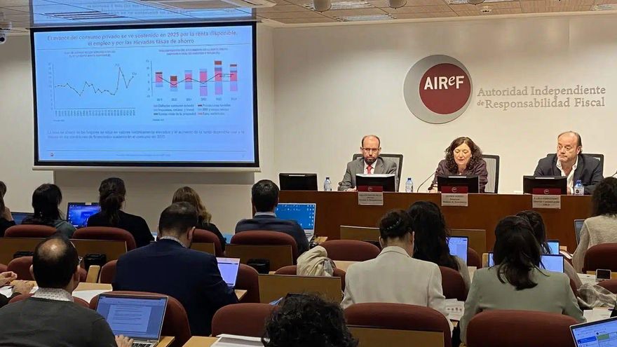 La Airef rebaja una décima, hasta el 0,4 %, la previsión del déficit en Aragón en 2025