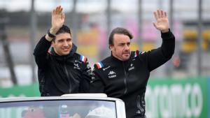 Fernando Alonso fitxa per Aston Martin