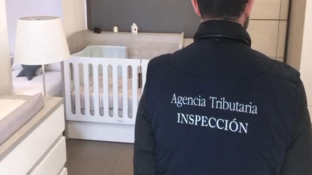 Hacienda inspecciona el sector del mueble en la ’operación Irko’.