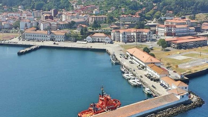 Imagen aérea de la Escuela Naval de Marín.