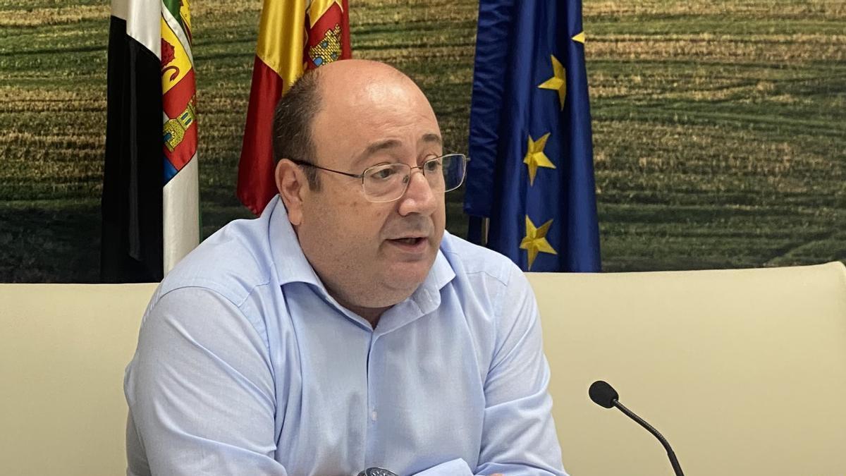 El consejero de Agricultura, Ganadería y Medio Natural, Juan José García.