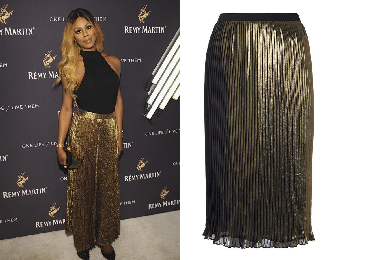 El outfit de Laverne Cox con falda plisada