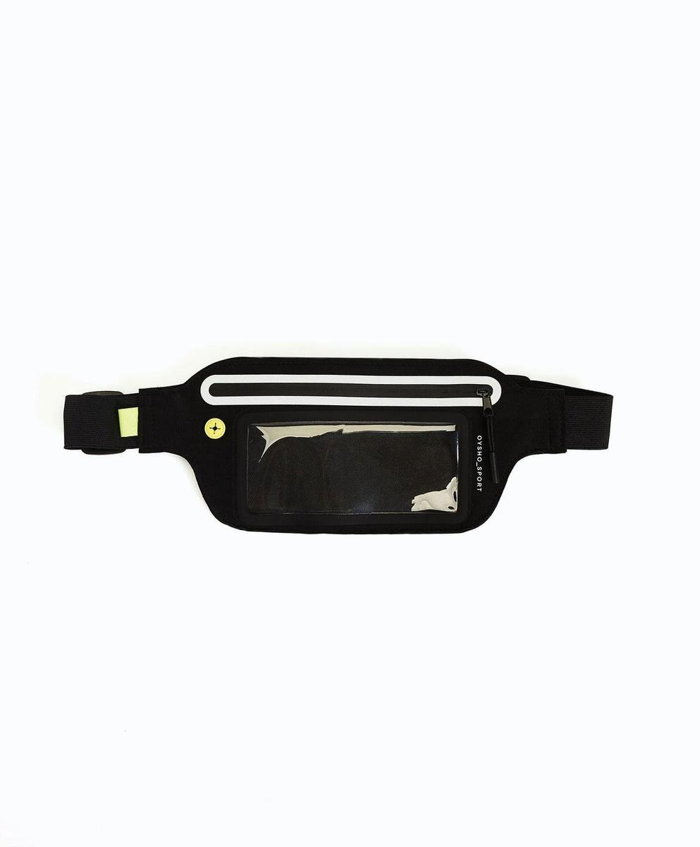 Riñonera de Oysho (precio: 15,99 euros)